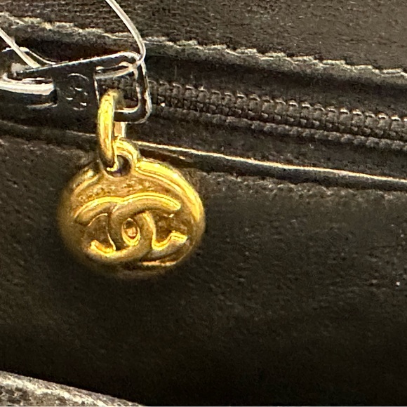 Chanel CC turn lock quilted shoulder bag - Picture 9 of 17